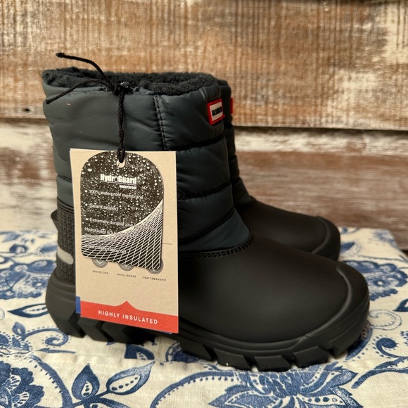 🌲NWT🌲 Hunter Kids' Intrepid Snow Boot - Picture 2 of 10